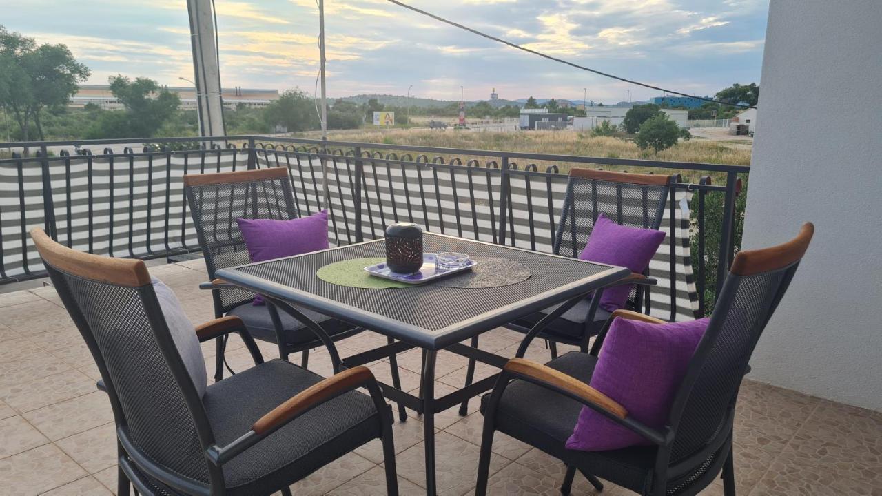 Apartament Doki Szybenik Zewnętrze zdjęcie